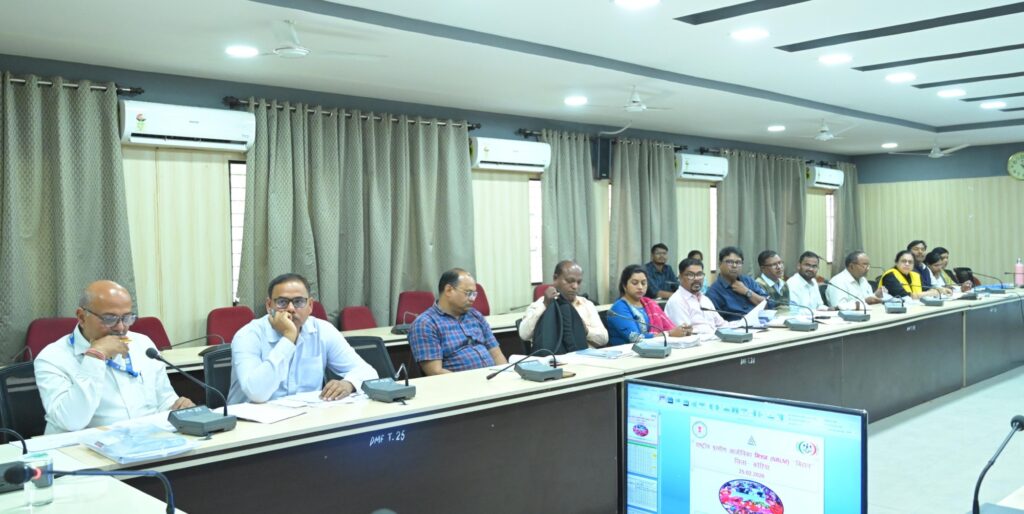 योजनाओं के बैंक कार्यों में तेजी लाने कलेक्टर ने की समीक्षा बैठक 3 d103f3fd b87d 445d 85f4 2b621b64d4e8