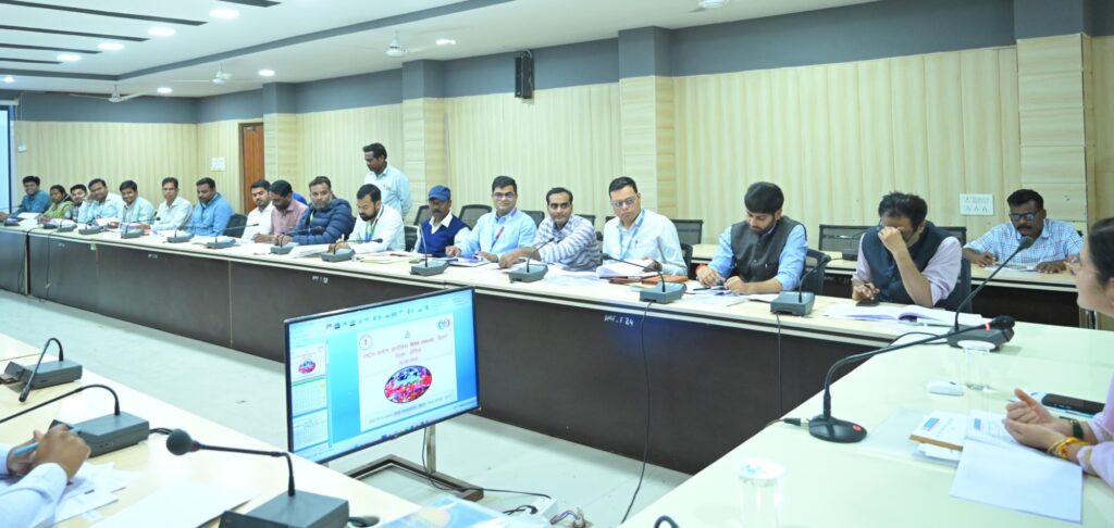 योजनाओं के बैंक कार्यों में तेजी लाने कलेक्टर ने की समीक्षा बैठक 4 e933405e 608f 4095 ae98 45f6fd45add9